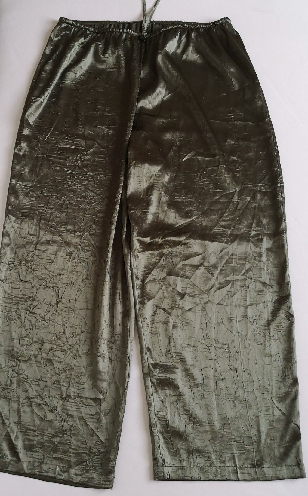 Pantalón tipo seda y blusa boho
