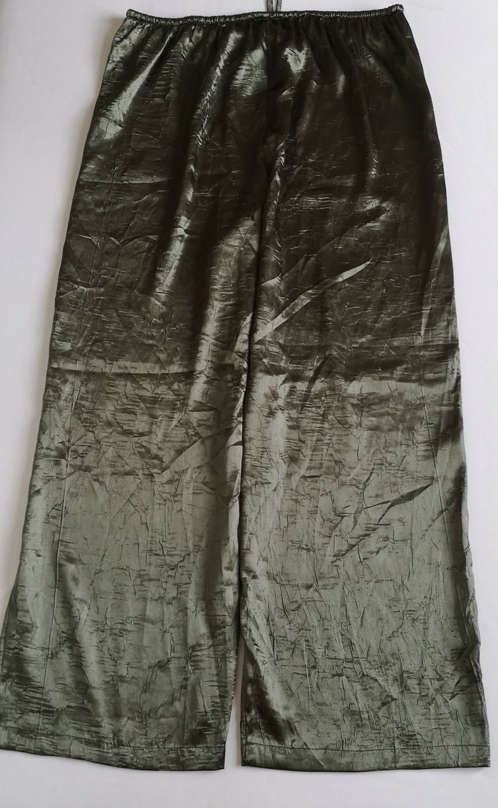 Pantalón tipo seda y blusa boho