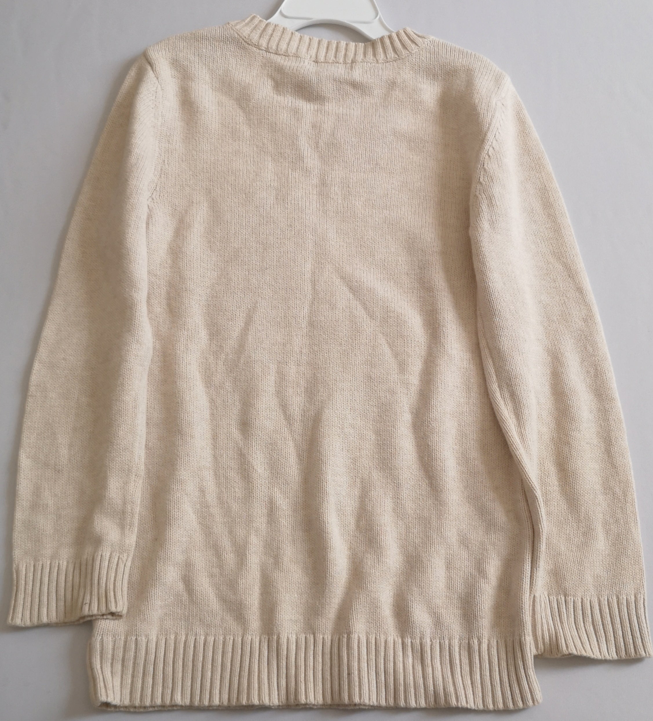 Suéter largo y falda con paletones