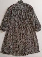 Vestido con zipper atrás