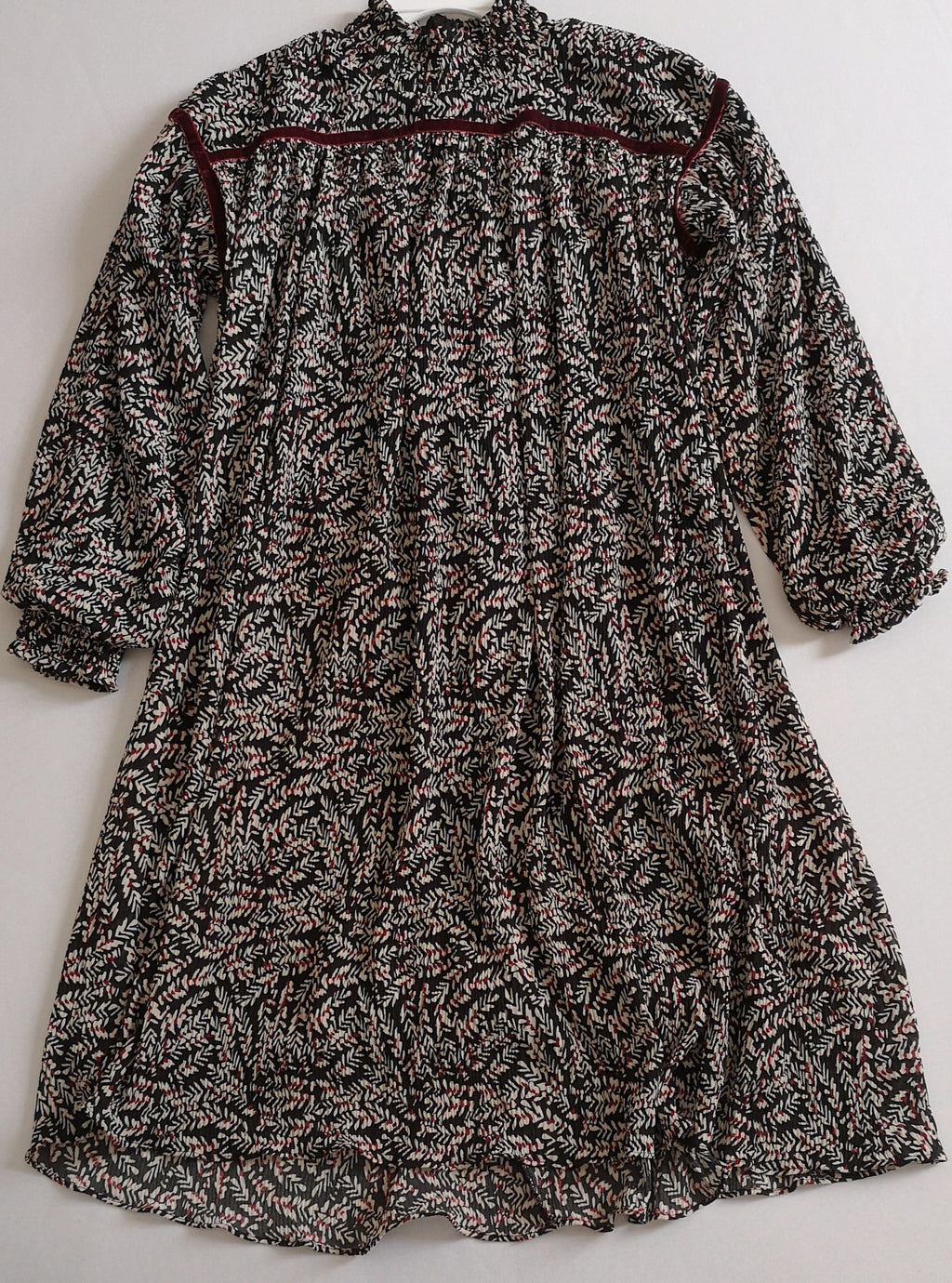Vestido con zipper atrás