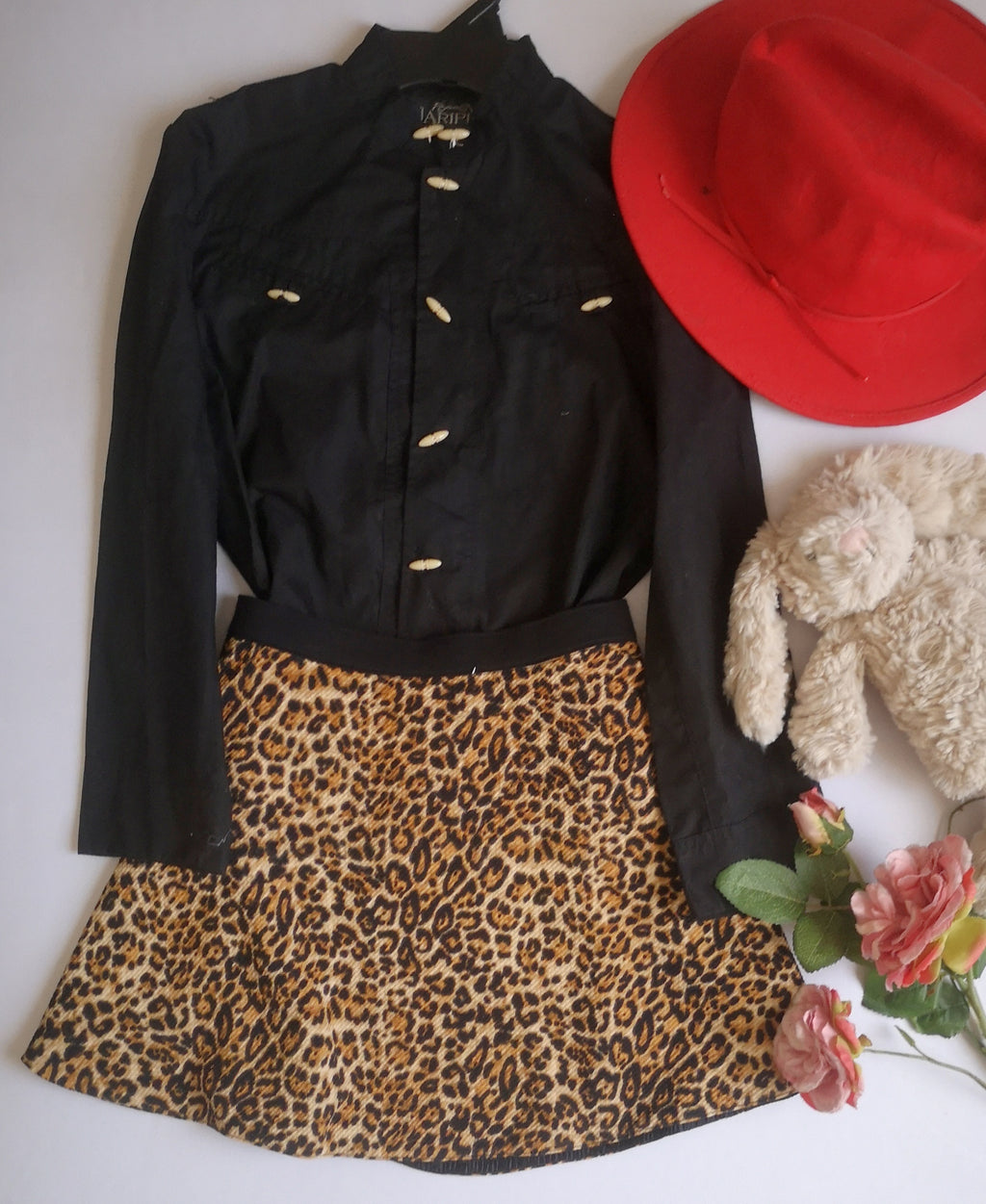 Falda nueva reversible con blusa