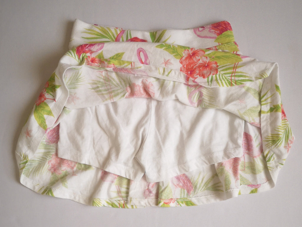Blusa y falda con short abajo
