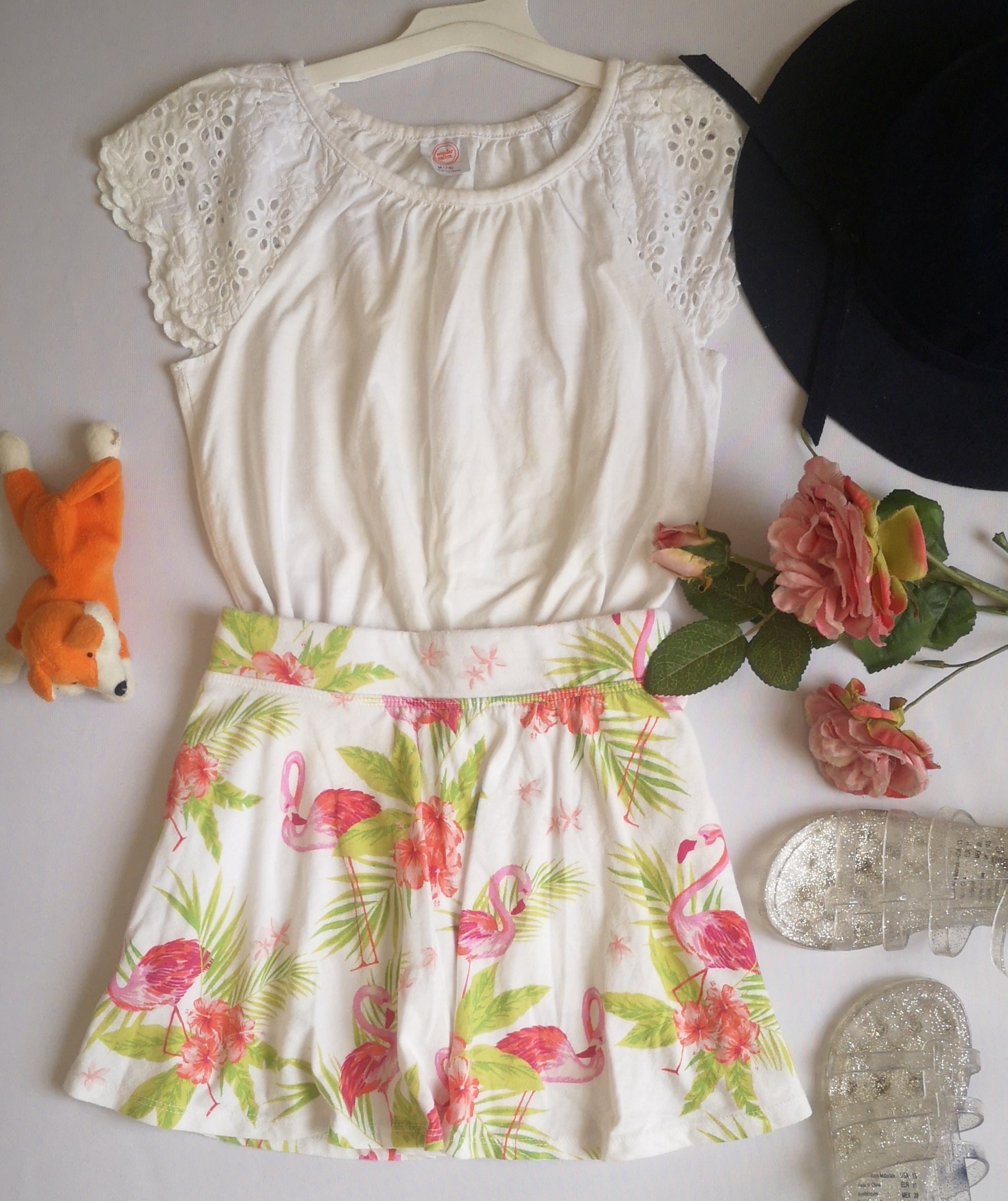 Blusa y falda con short abajo