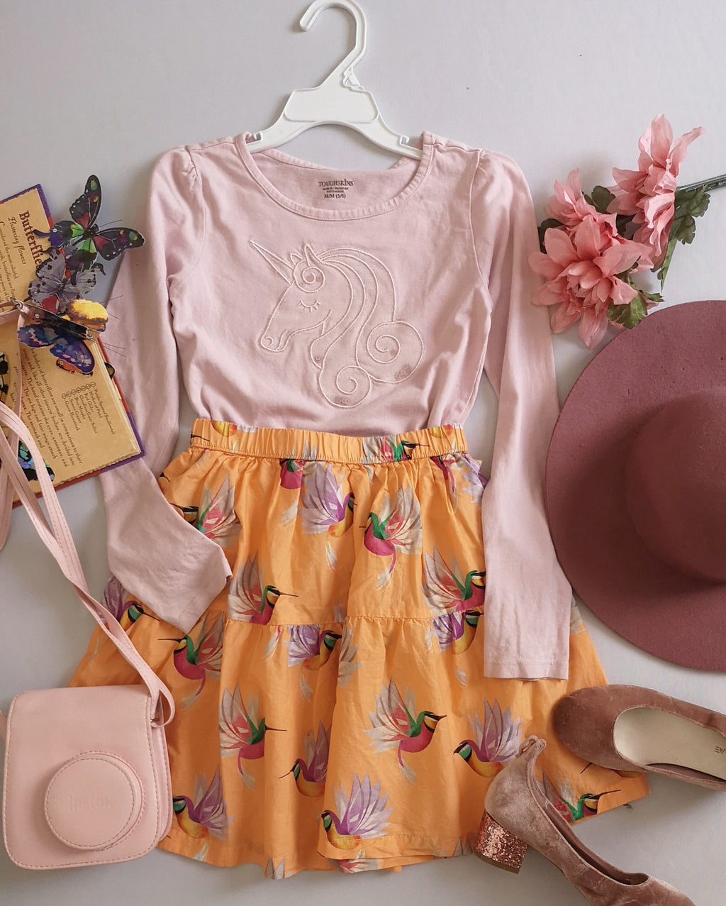 Falda y blusa con paletones