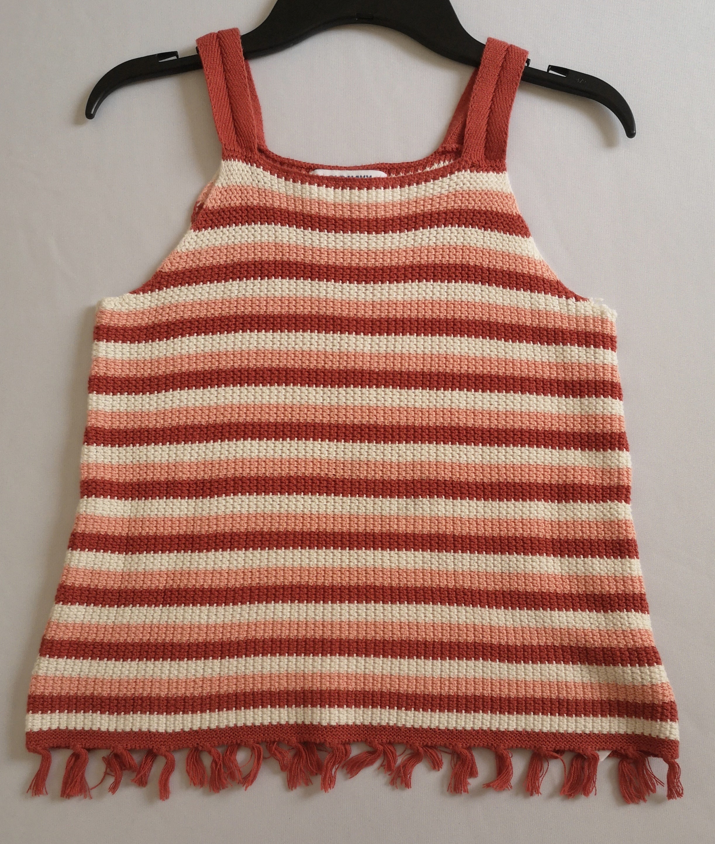 Blusa tejida y falda circular