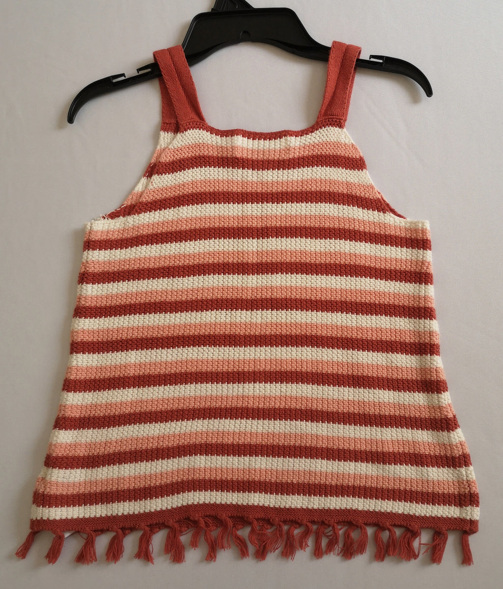 Blusa tejida y falda circular
