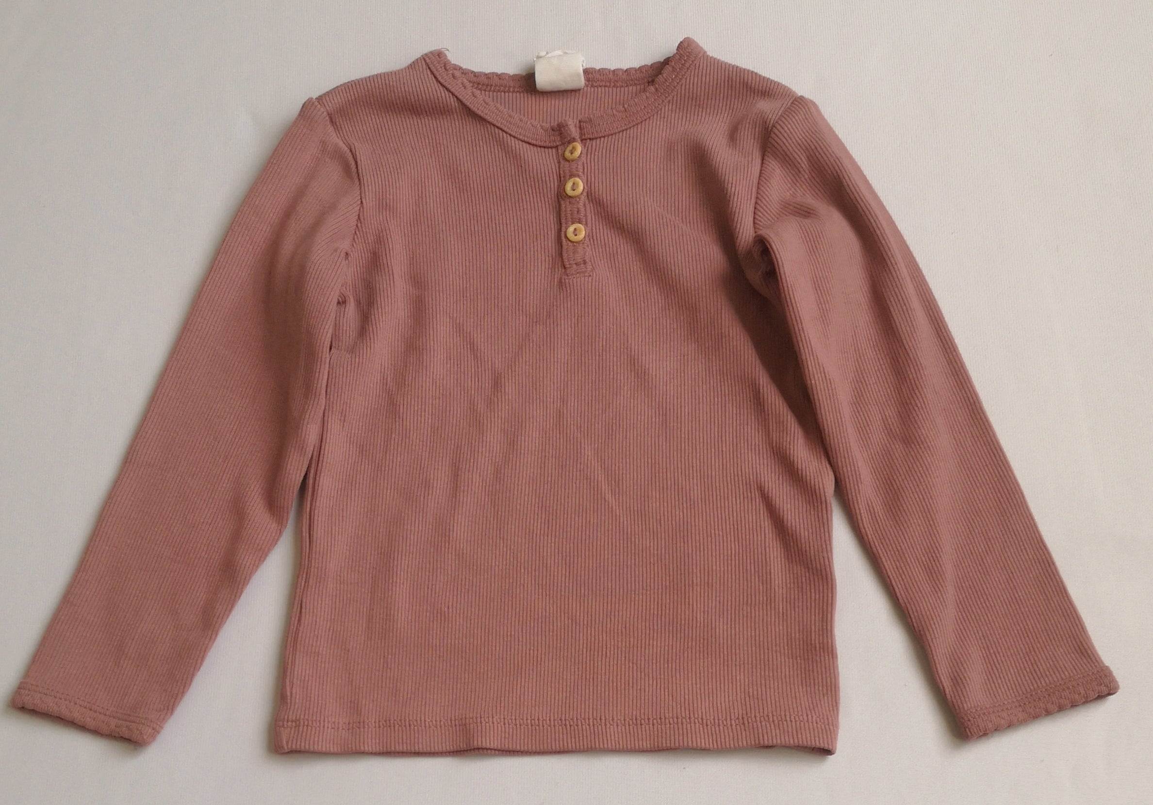 Short con blusa acanalada