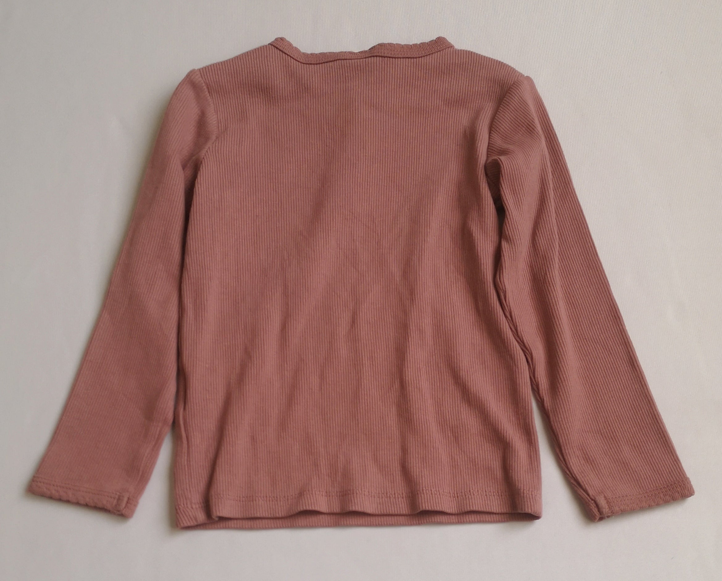 Short con blusa acanalada