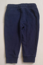 Blusa con cintas abajo y pantalon