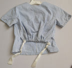 Blusa con cintas abajo y pantalon