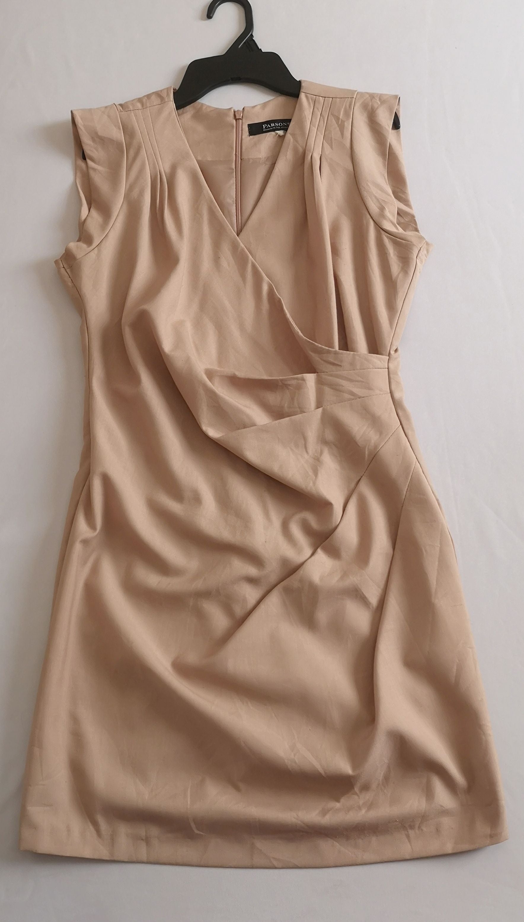 Vestido traslapado cerrado
