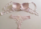 Conjunto de encaje con cadena