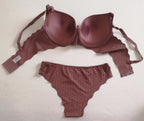 Conjunto con estampado de corazones