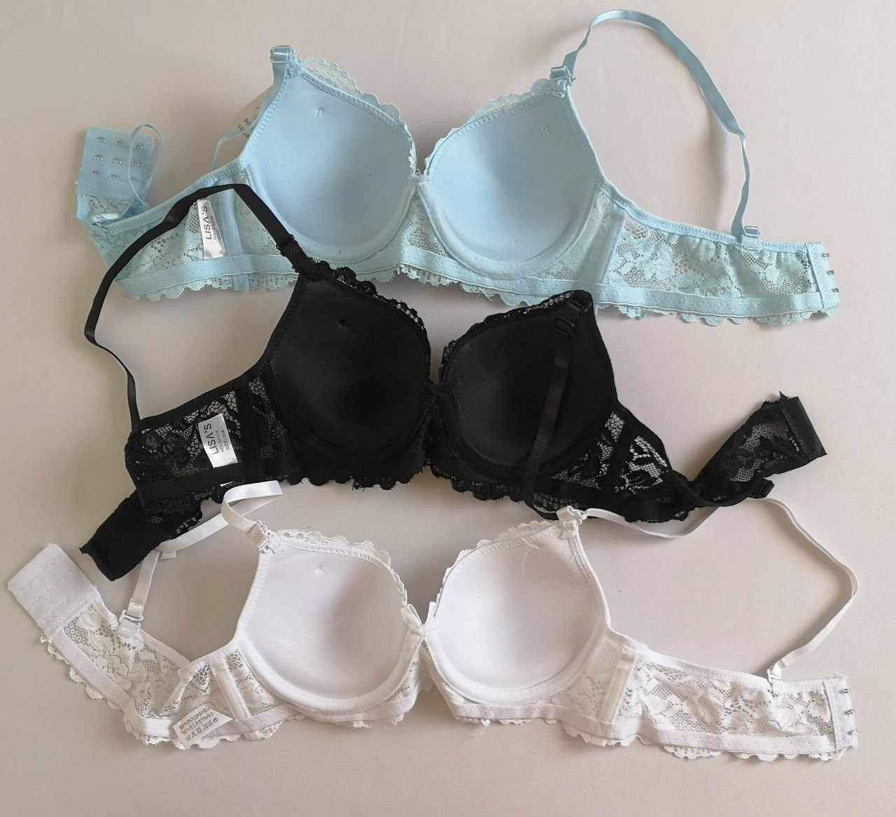 Set de 3  brasieres  copa a