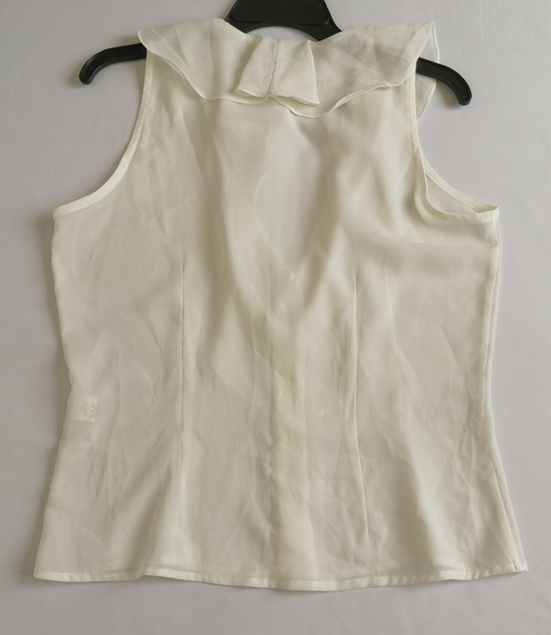 Falda midi con blusa cuello V ⚓