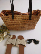 Cartera estilo cuadrado