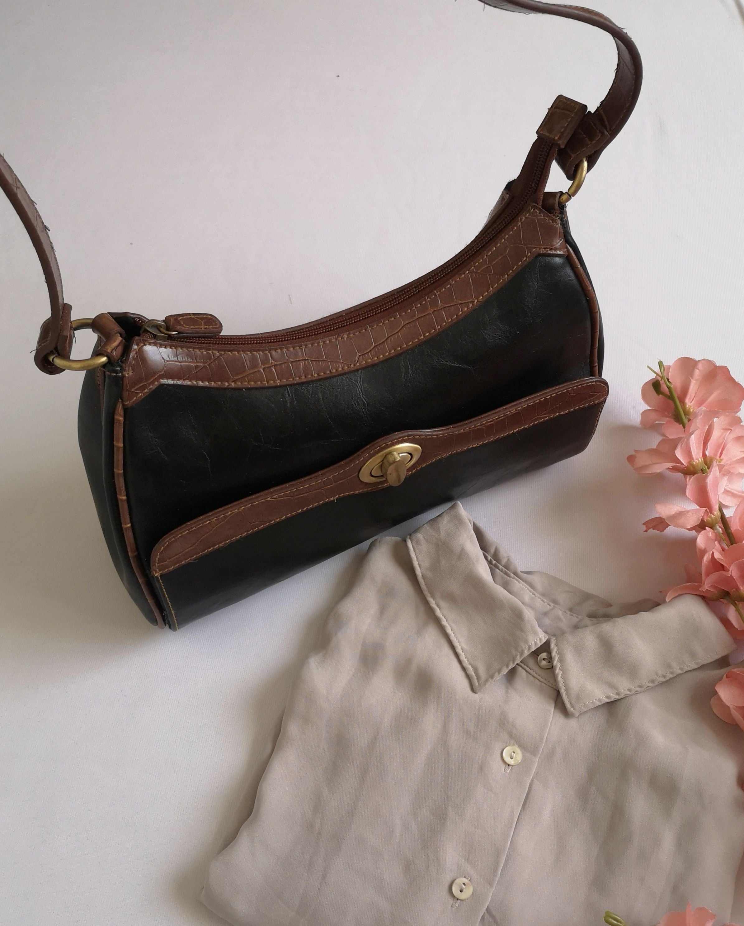 Cartera con bolsa secreta