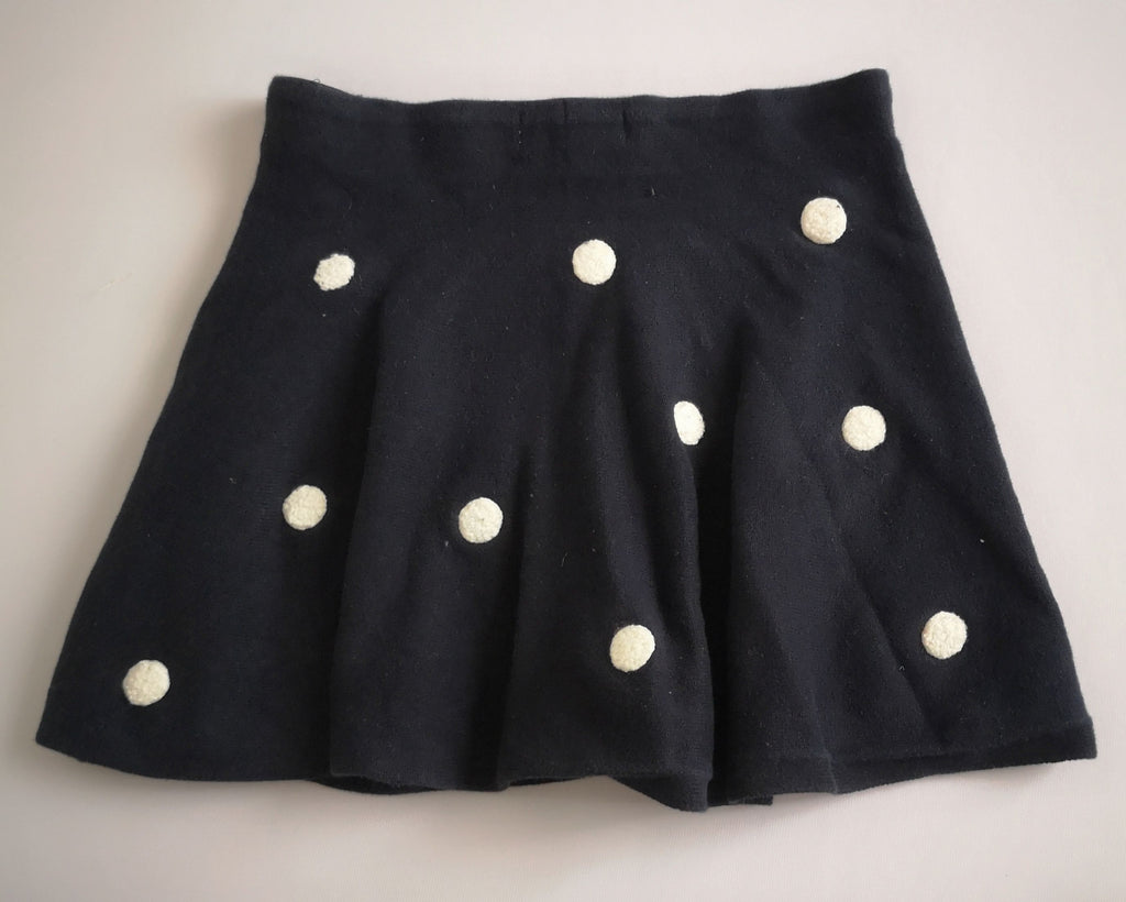 Falda tejida y blusa manga larga