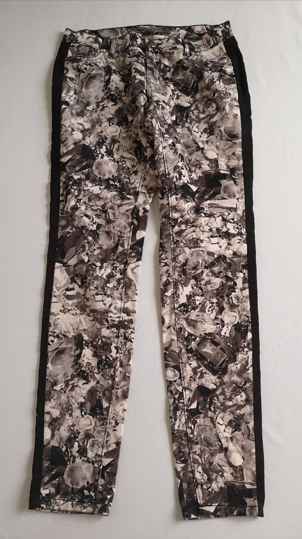 Pantalón estampado y blusa tipo túnica