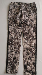 Pantalón estampado y blusa tipo túnica