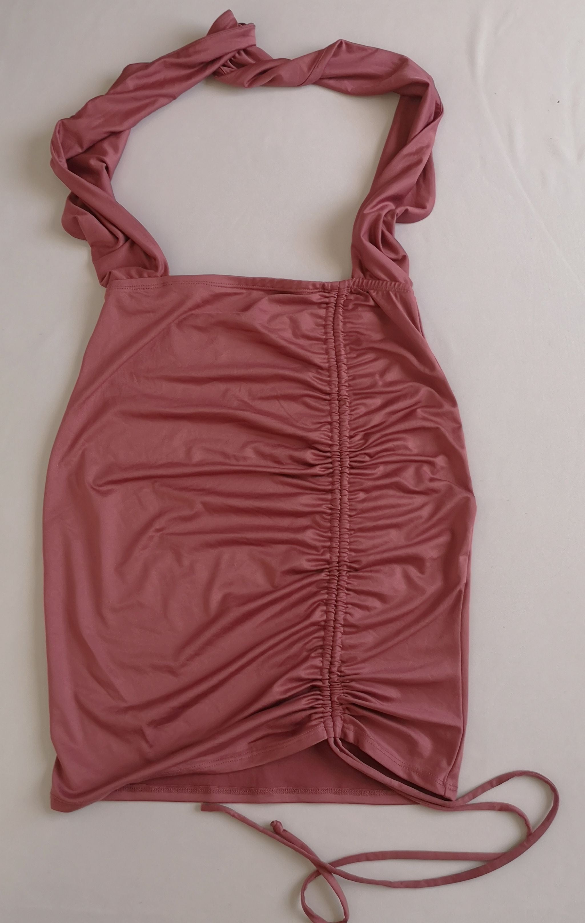 Vestido halter corrugado de en lado ❤️