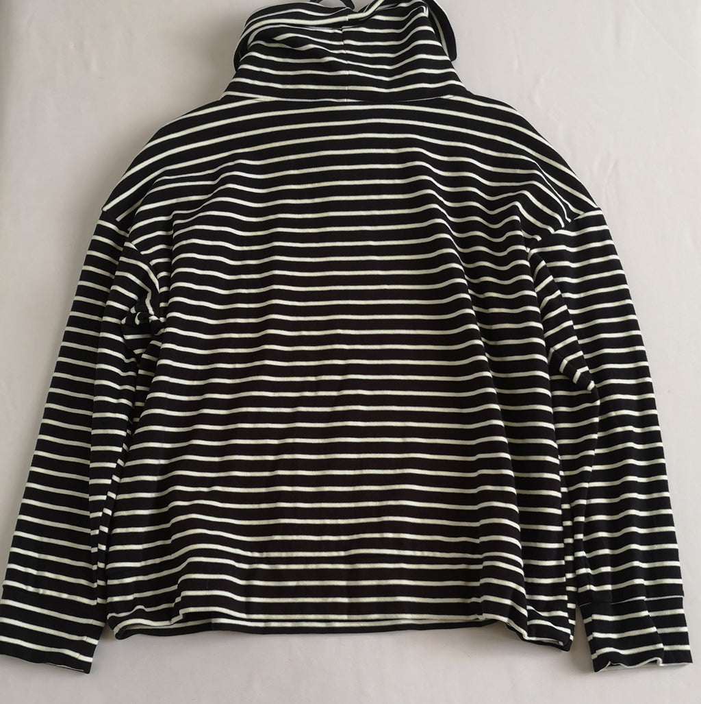 Suéter cuello ancho