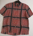 Blusa estilo cuadrado y short