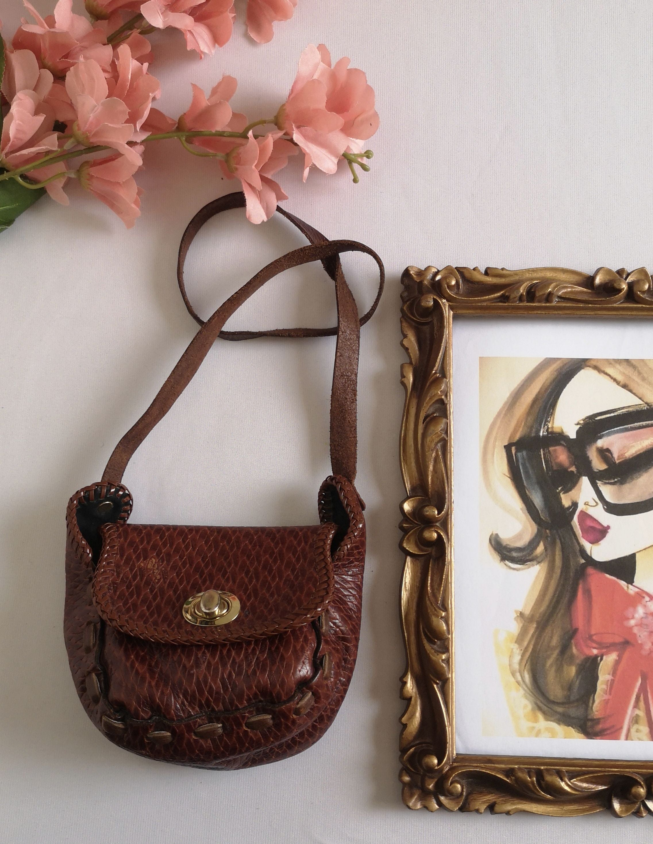 Cartera pequeña de cuero