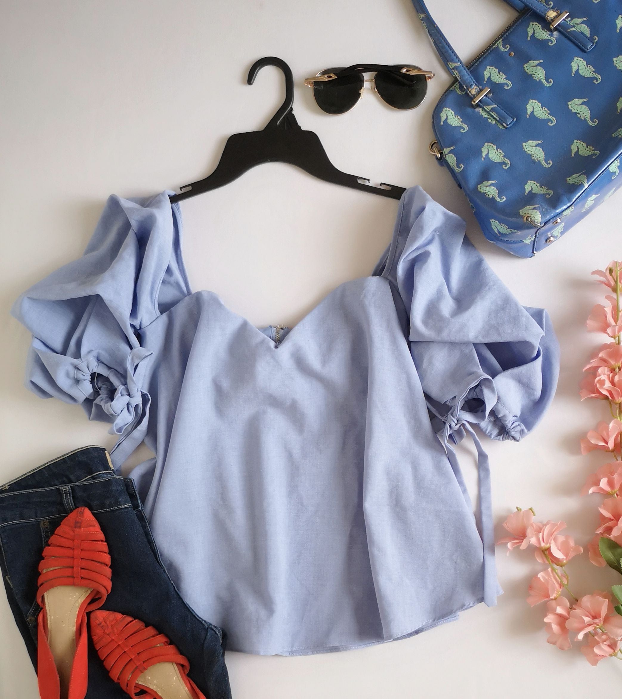 Blusa cuello cuadrado holgada de abajo
