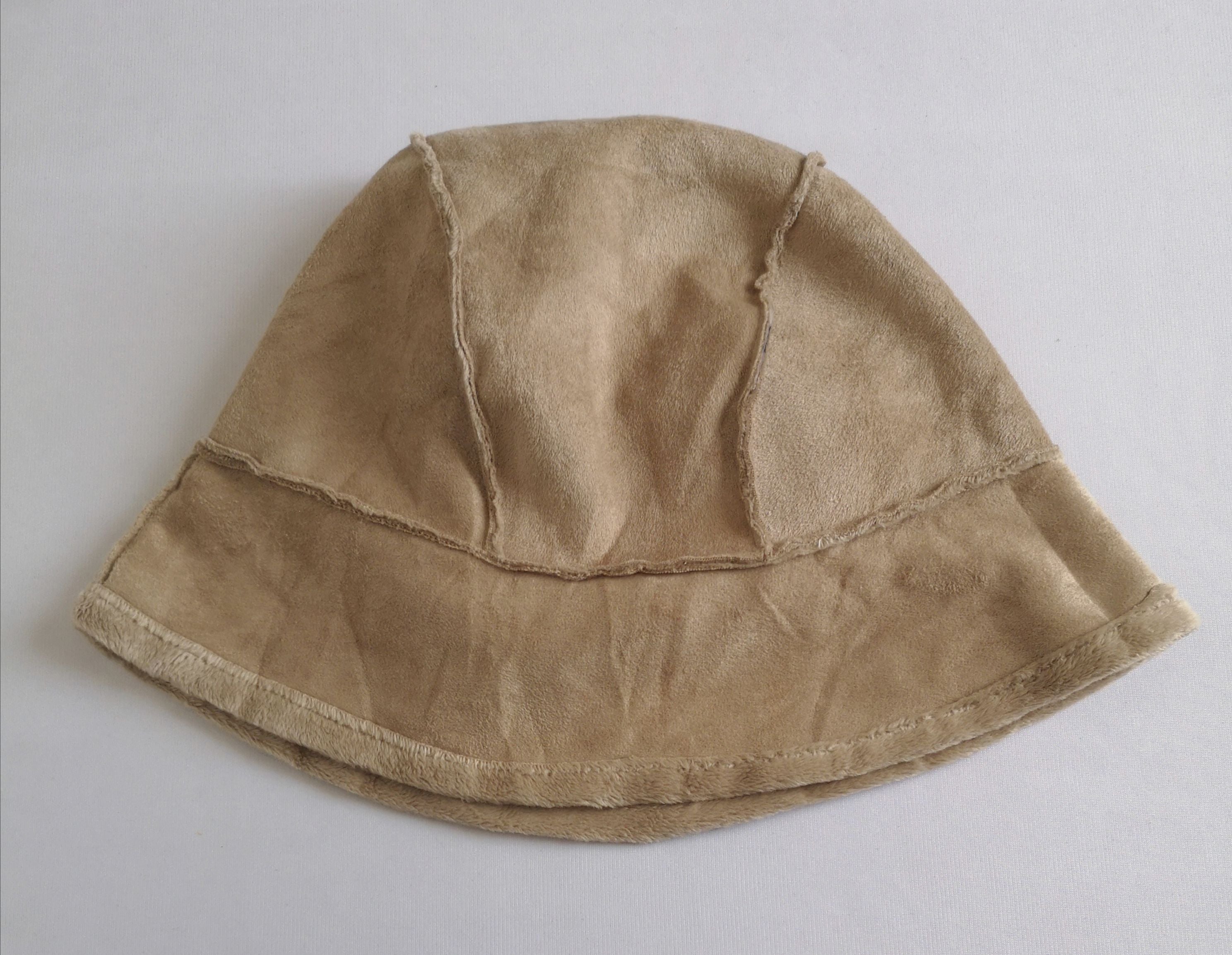 Bucket hat