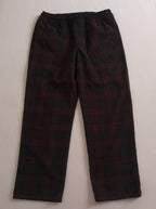 Pantalón tipo jogger y blusa