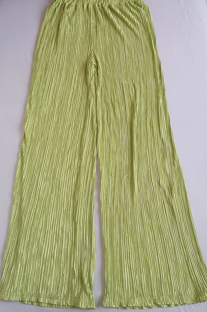 Palazzo corrugado con blusa bordada