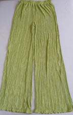 Palazzo corrugado con blusa bordada