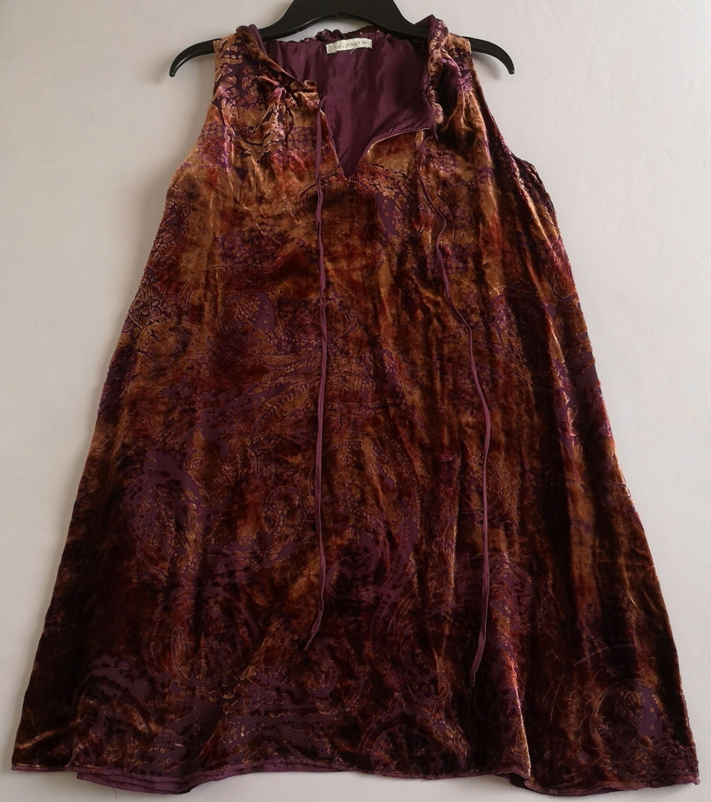 Vestido de terciopelo y cardigan corto