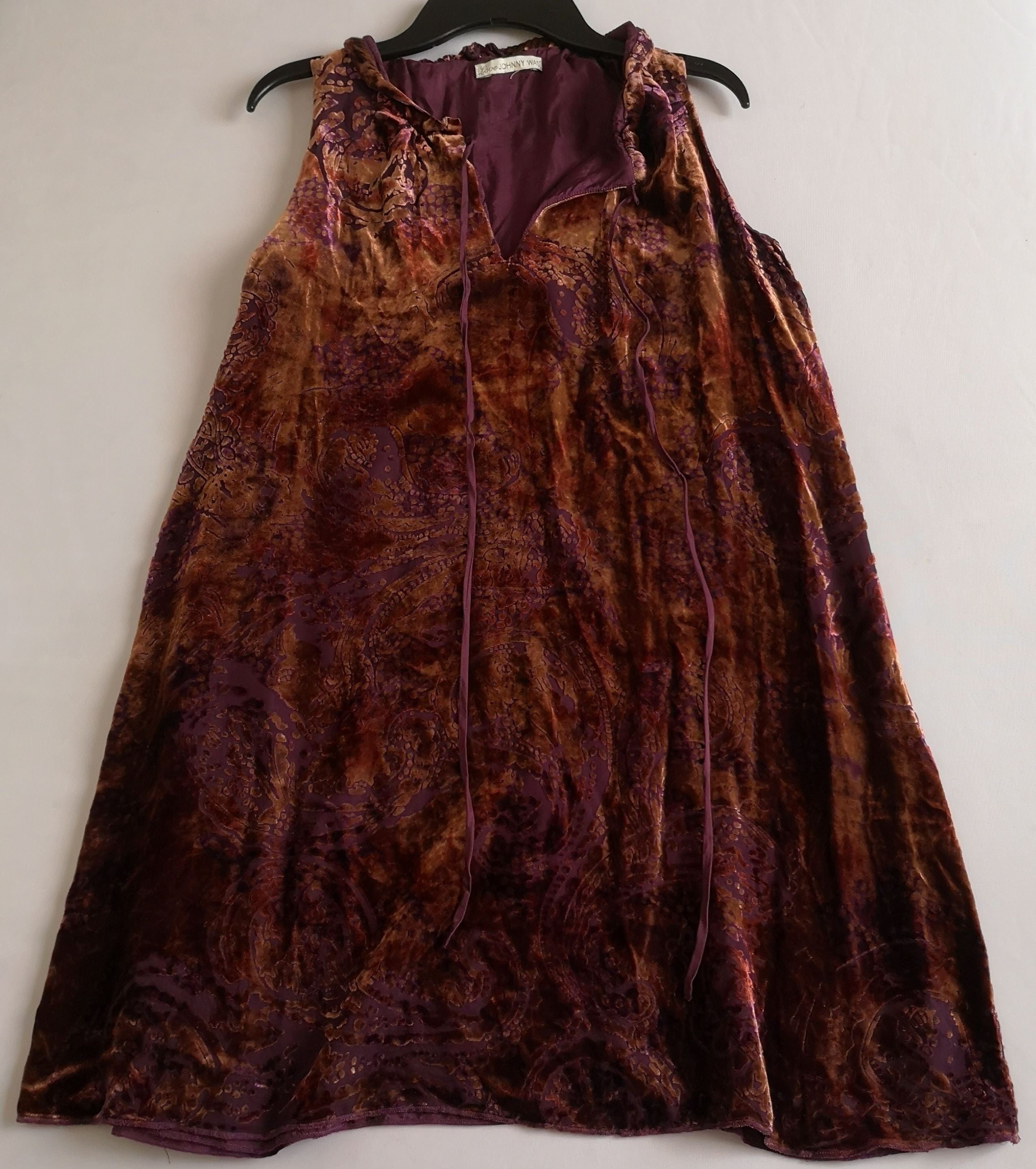 Vestido de terciopelo y cardigan corto