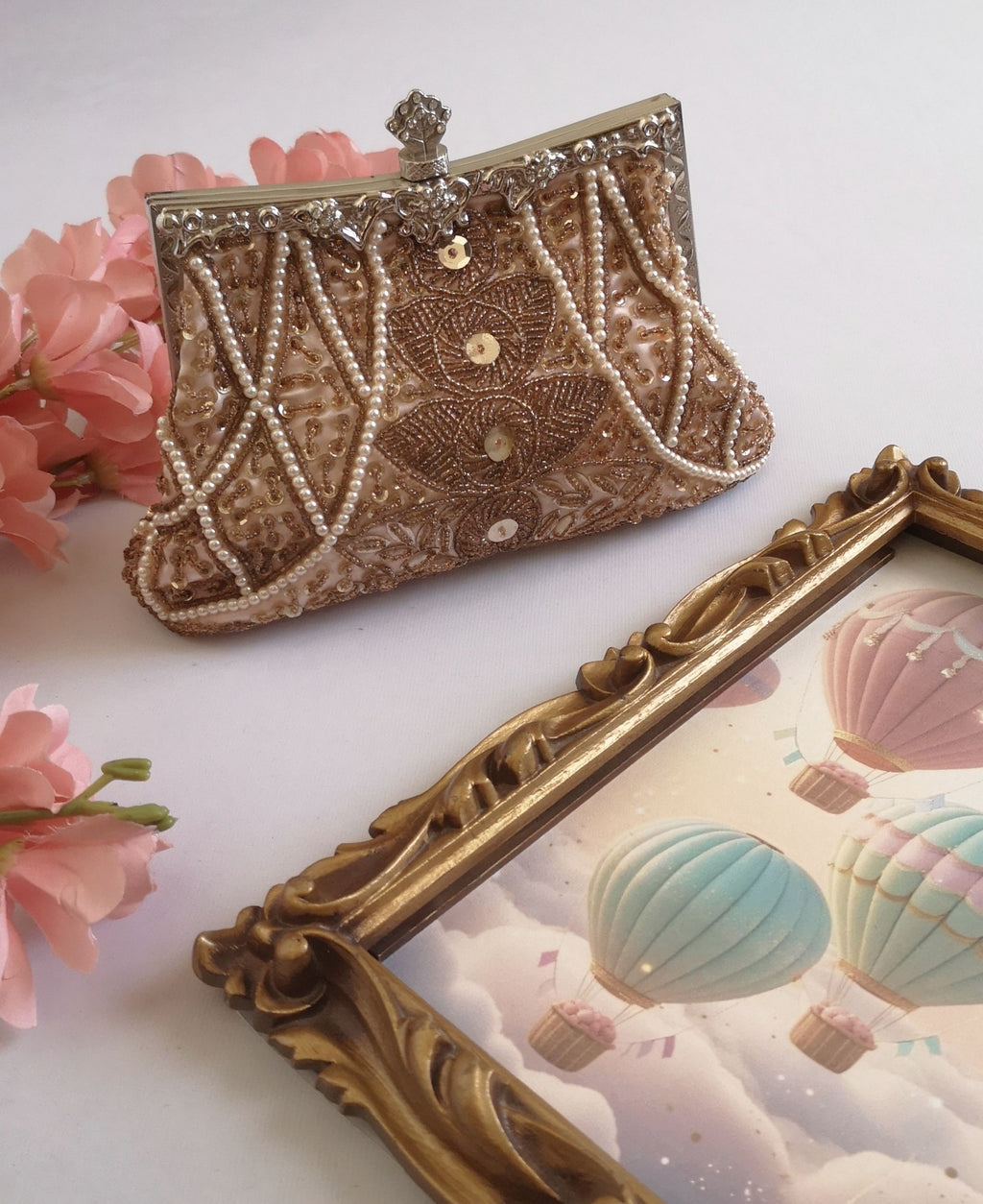 Cartera bordada pequeña