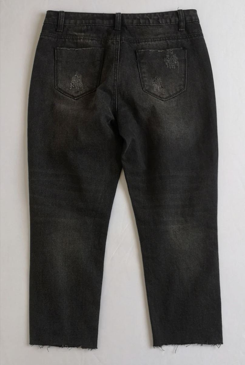 Suéter estilo over size y mom jeans