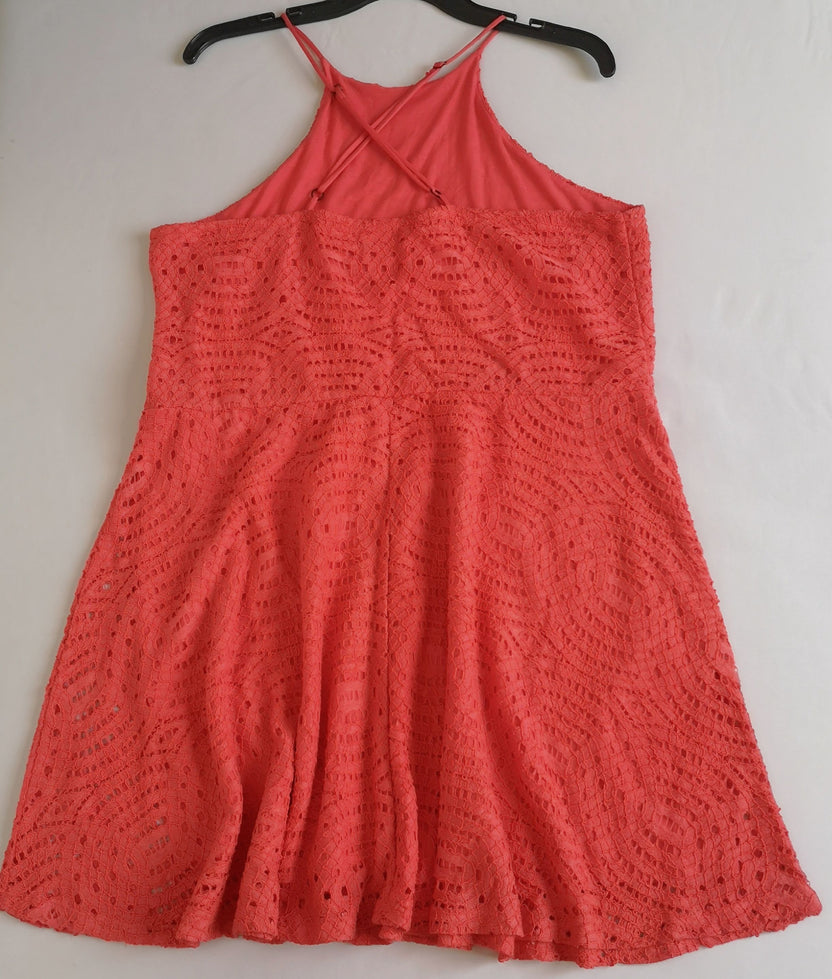 Vestido de encaje con blusa tipo kimono ⚓