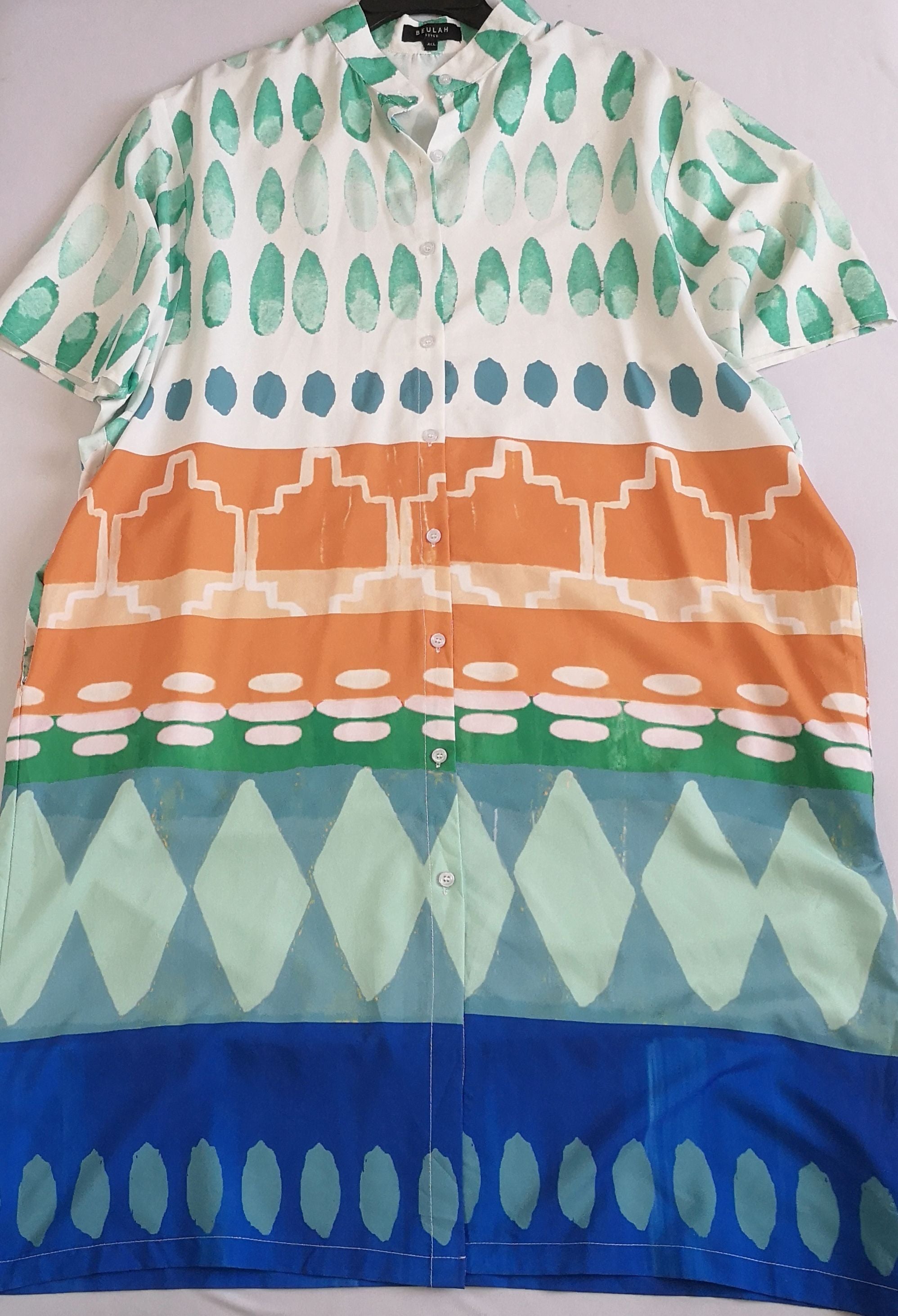 Vestido con bolsas a los lados incluye cincho