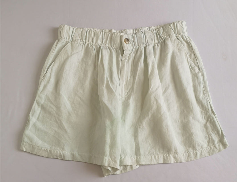 Blusa corta con nudo y short cintura alta ⚓