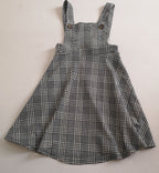 Blusa manga larga y vestido tipo overol