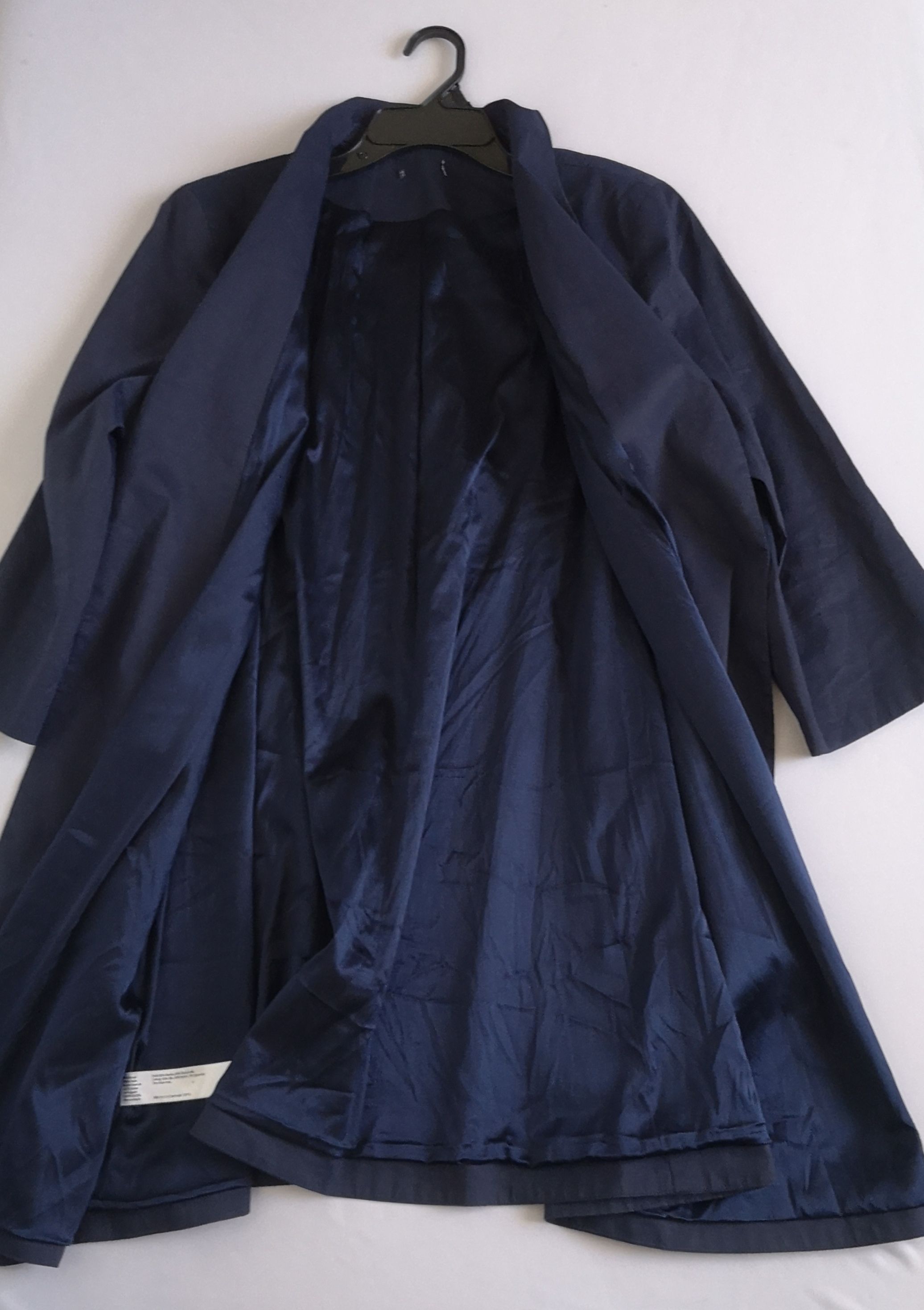 Gabardina mangas 3/4 tipo impermeable