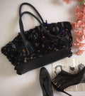 Cartera bordada grande