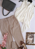 Blusa de chifón y pantalón corte recto