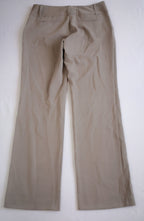 Pantalón corte recto y blusa manga larga