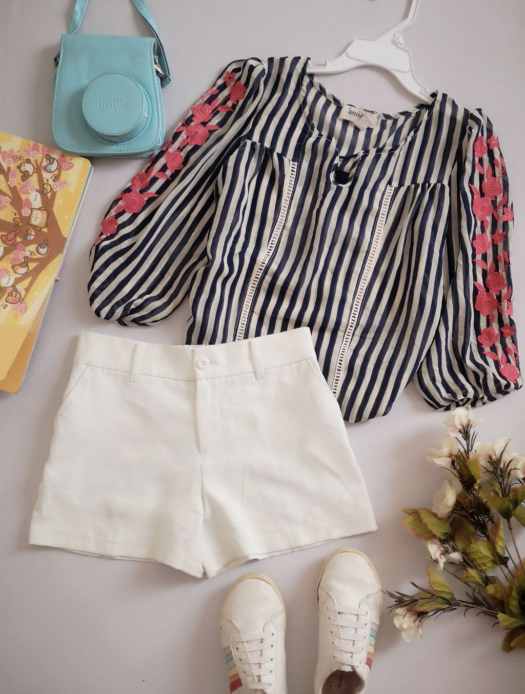 Short con bolsas y blusa bordada ❤️