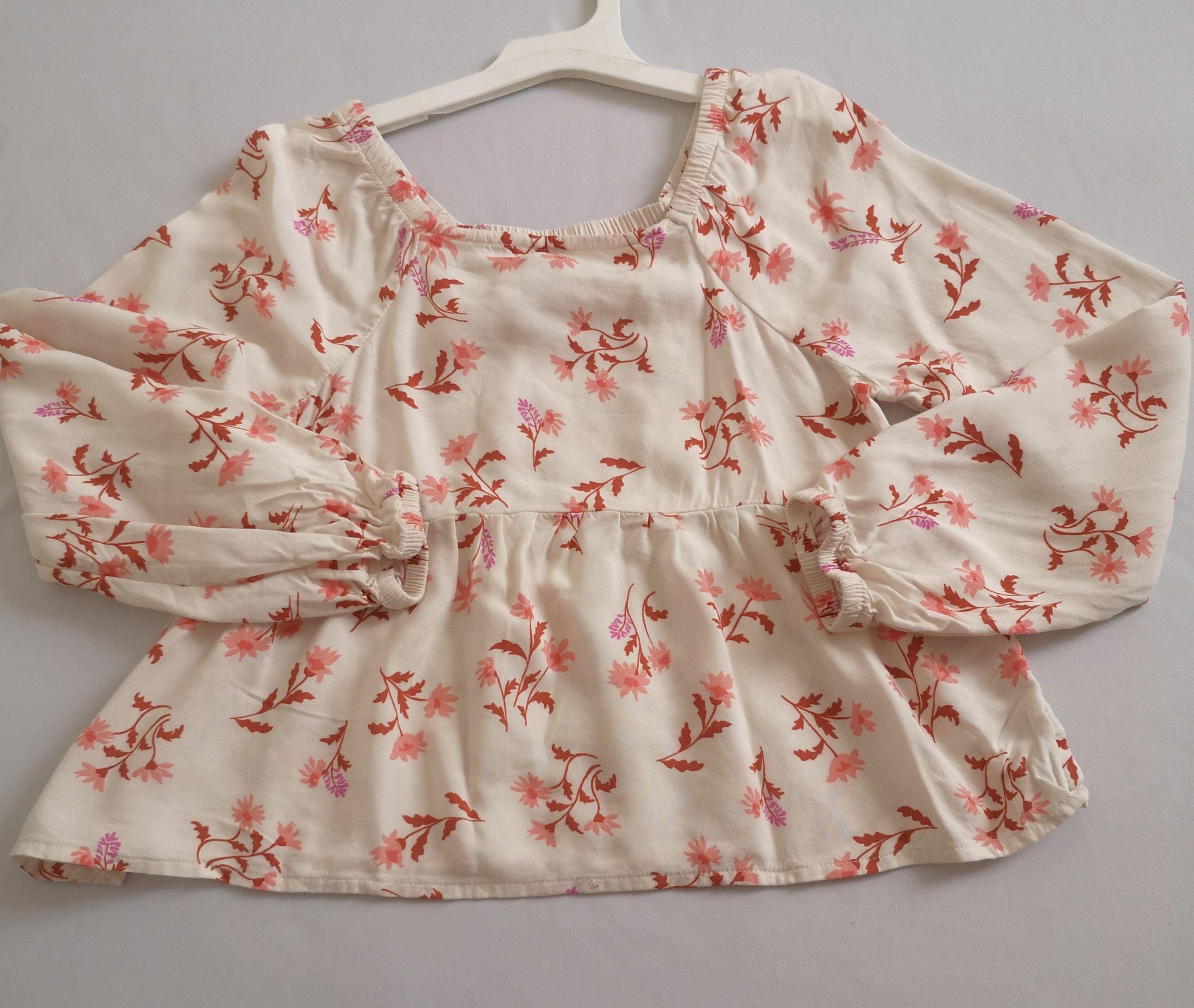 Blusa manga larga y licra tela suave