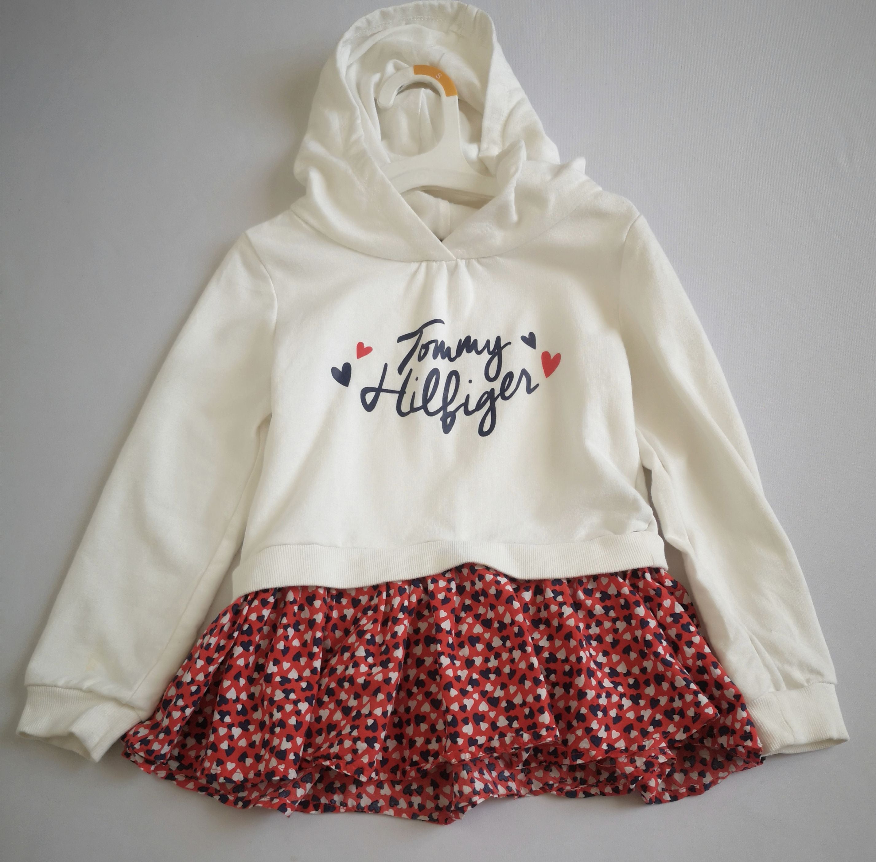 Vestido Tommy Hilfiger con gorro ❤️