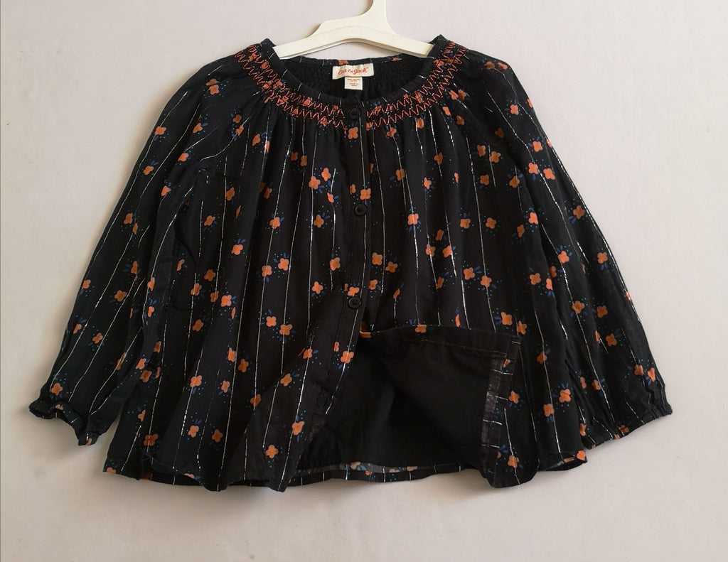 Blusa incluye ganchitos